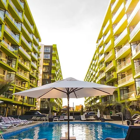 Apartment Elegant Double - By Pool & Prima Linie *